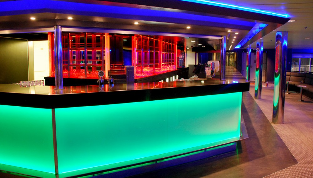 Columbus Bar 3a Blu Marine Ship Outfitting and Refurbishment